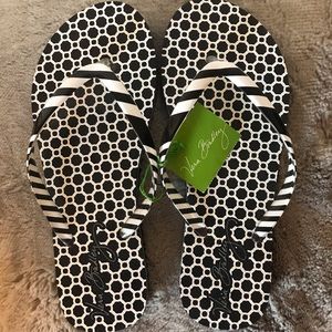 Vera Bradley flip flops